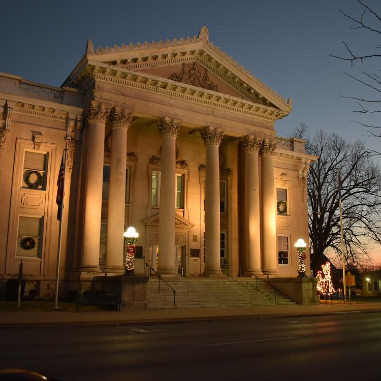  Shelbyville Courthouse